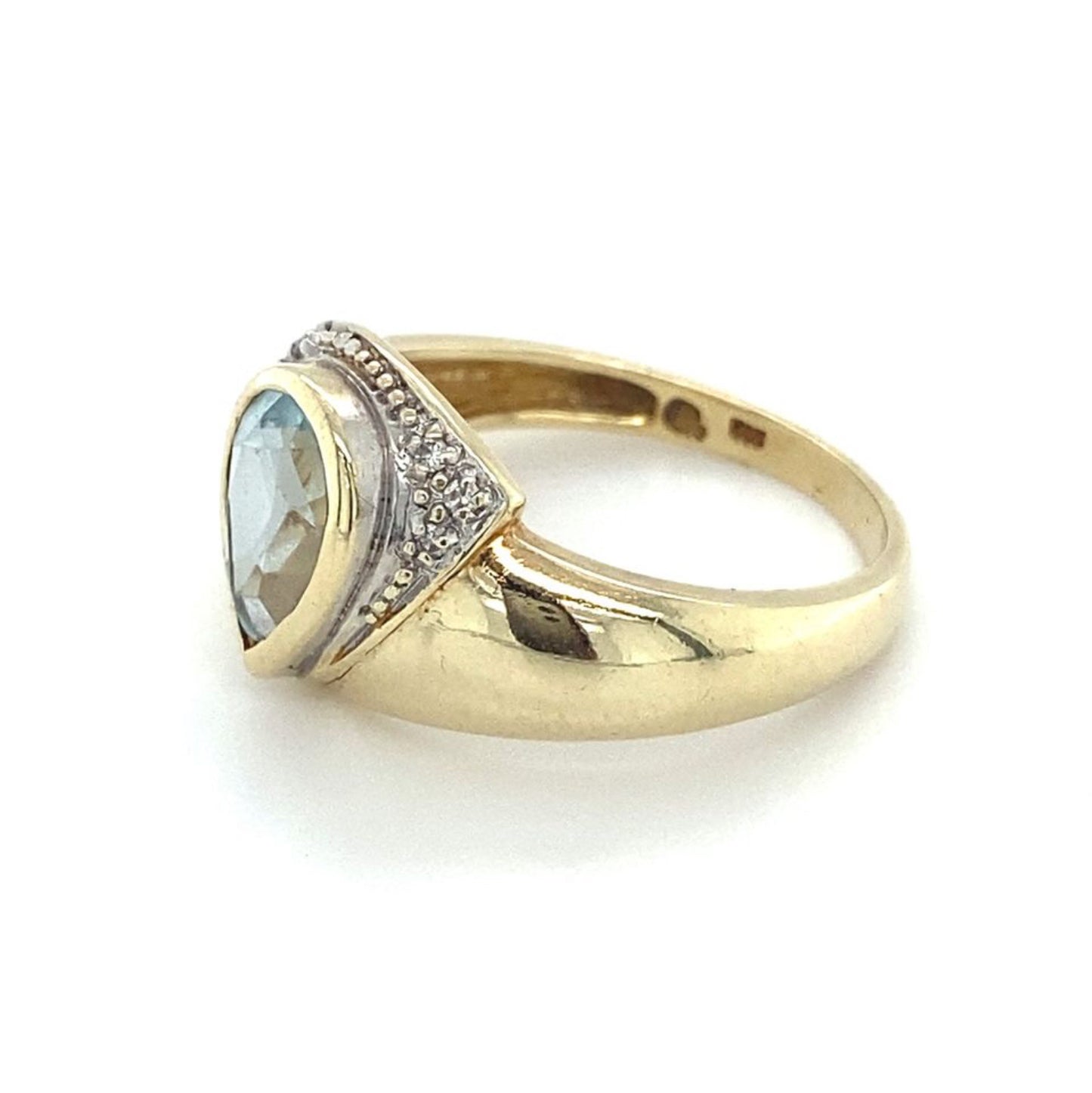 Goldring RG.56 14K Gelbgold hellblauer Tapaz